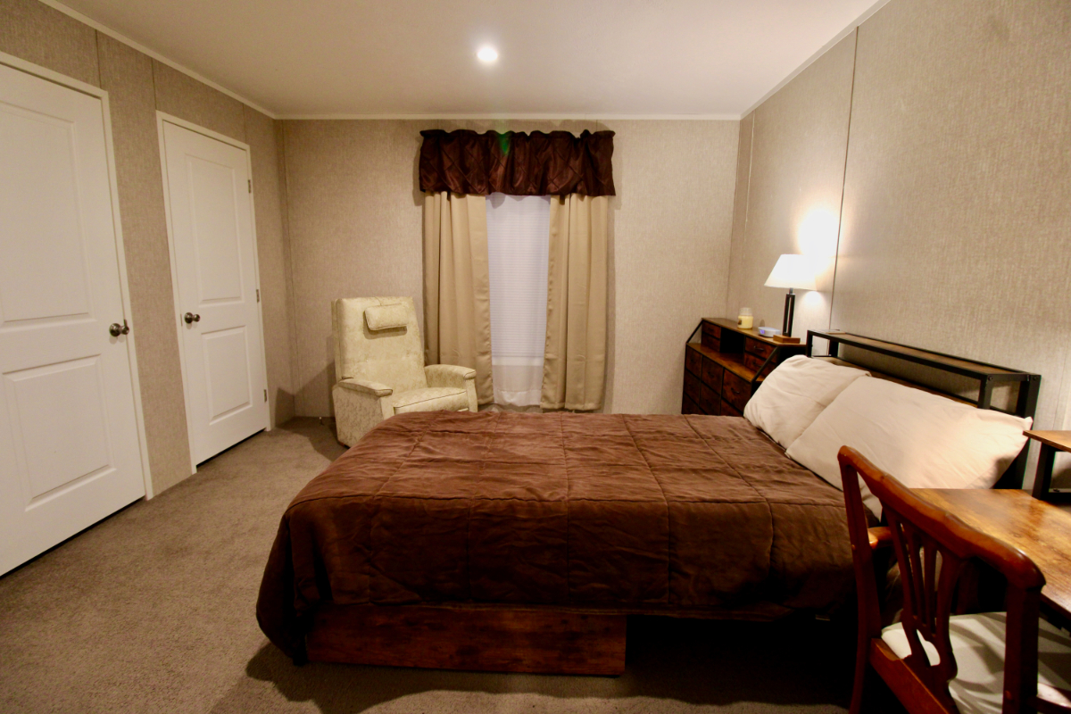 Private en suite in Vernon, VT - 15 minutes to hospital - Photo 6