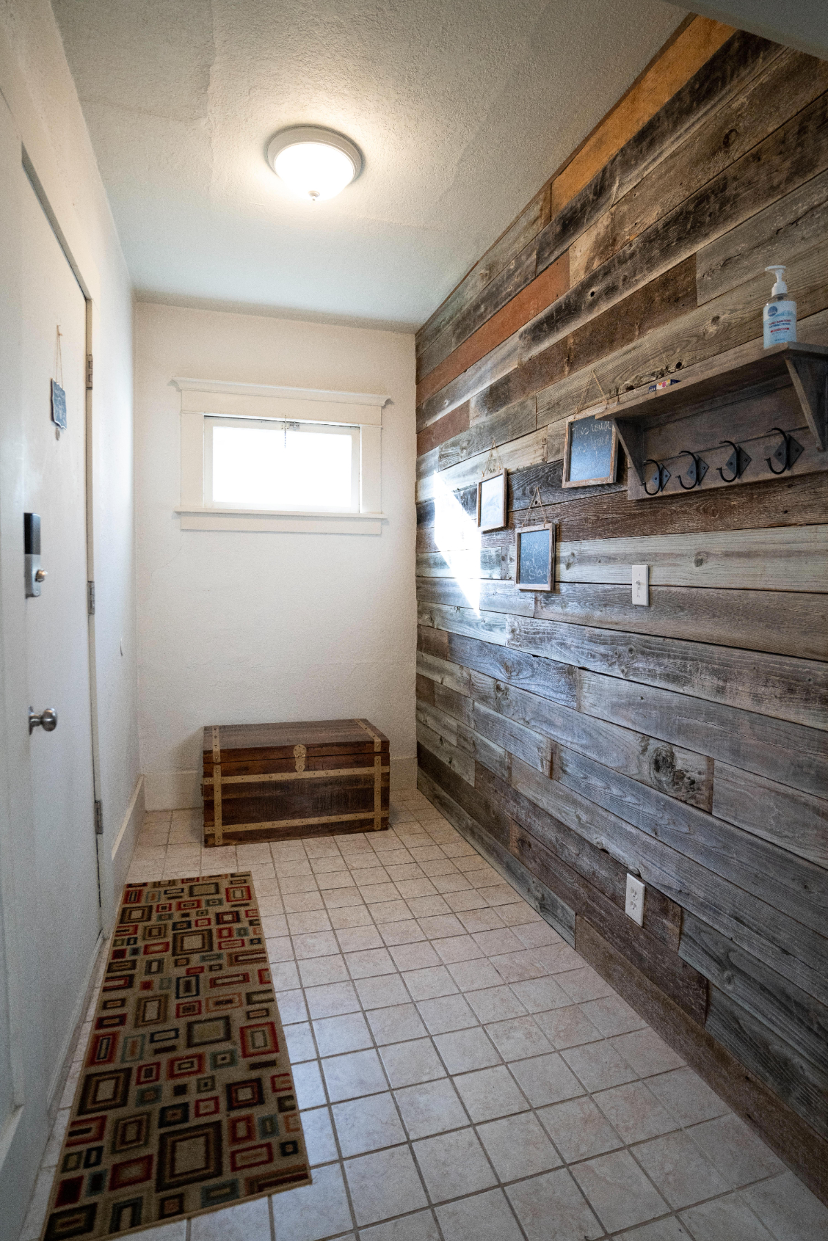 Cute and Charming Craftsman in the Heart Of Central Tacoma Neighborhood - Photo 4