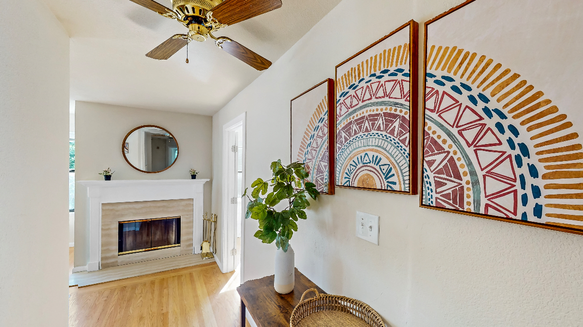 Sunny 3 Bedroom with parking and W/D in Hayes Valley - Photo 3