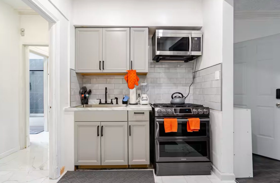 Private Beautiful 1 bedroom Brownstone apartment in the heart of Bedford Stuyvesant - Photo 6