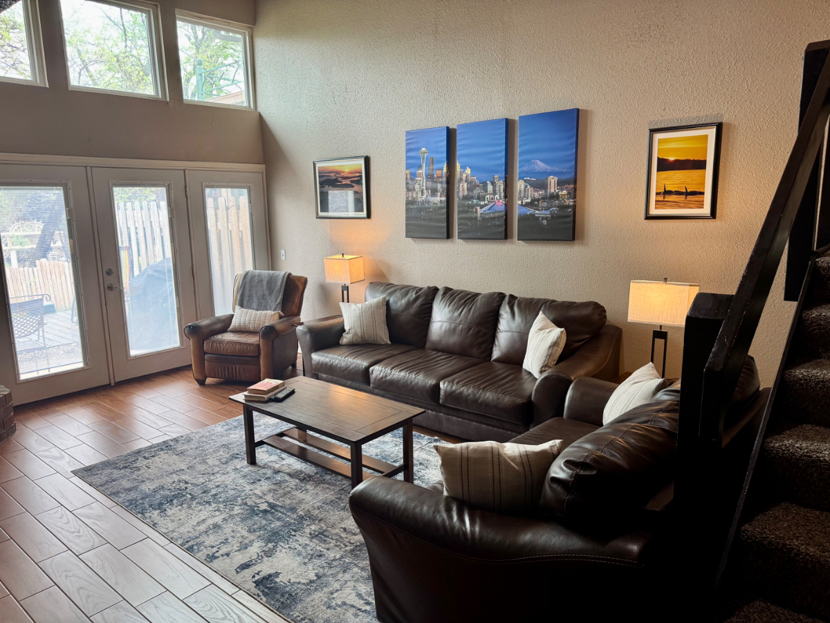 Metro Lake Retreat - Country Comfort with City Access - Photo 8
