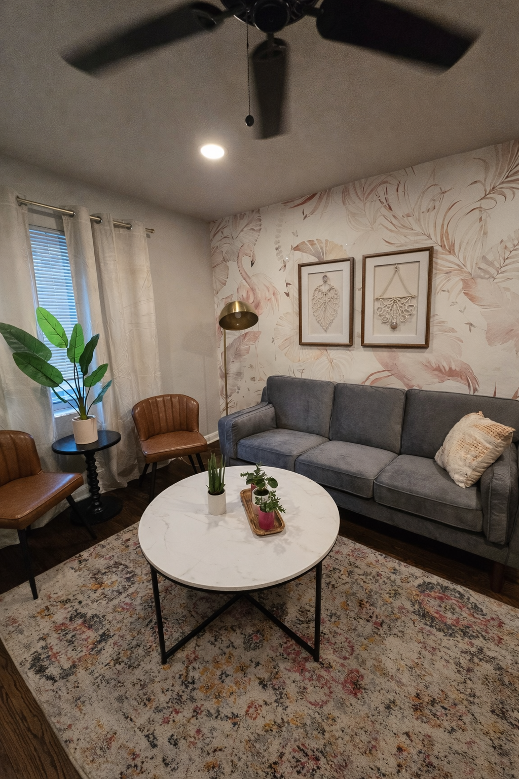 Riverside Retreat, Minutes to Downtown
