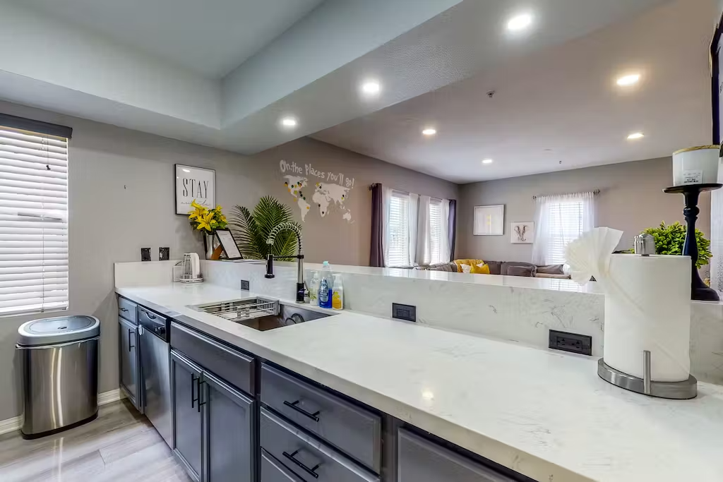 The Broadway House - Photo 5