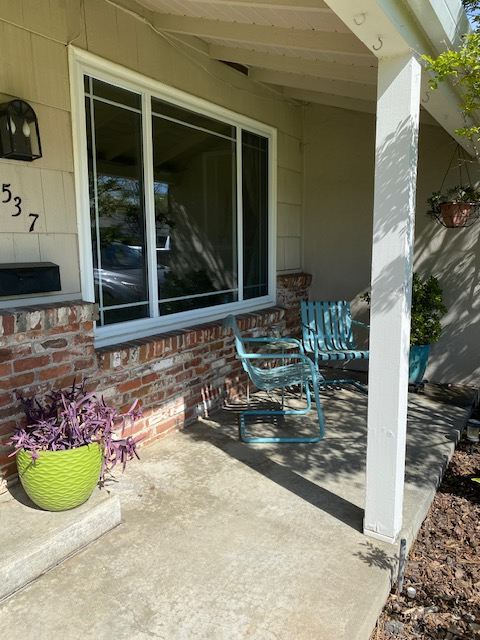 Wonderful spacious cottage recently remodeled... - Photo 2