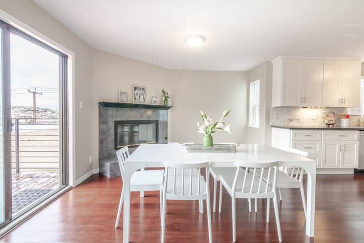 Solace at Bayhaus / 2 Bed /WFH /Laundry /Parking - Photo 6