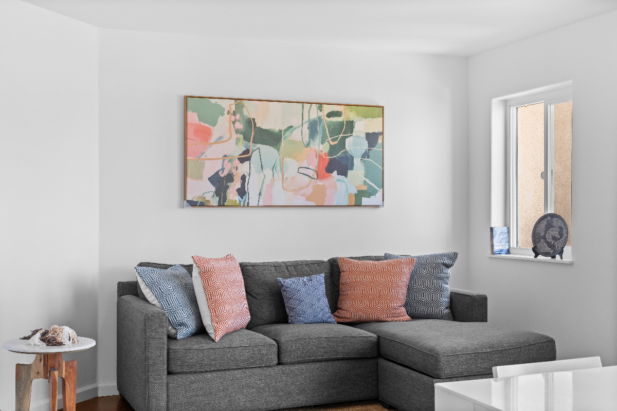 Solace at Bayhaus / 2 Bed /WFH /Laundry /Parking - Photo 4