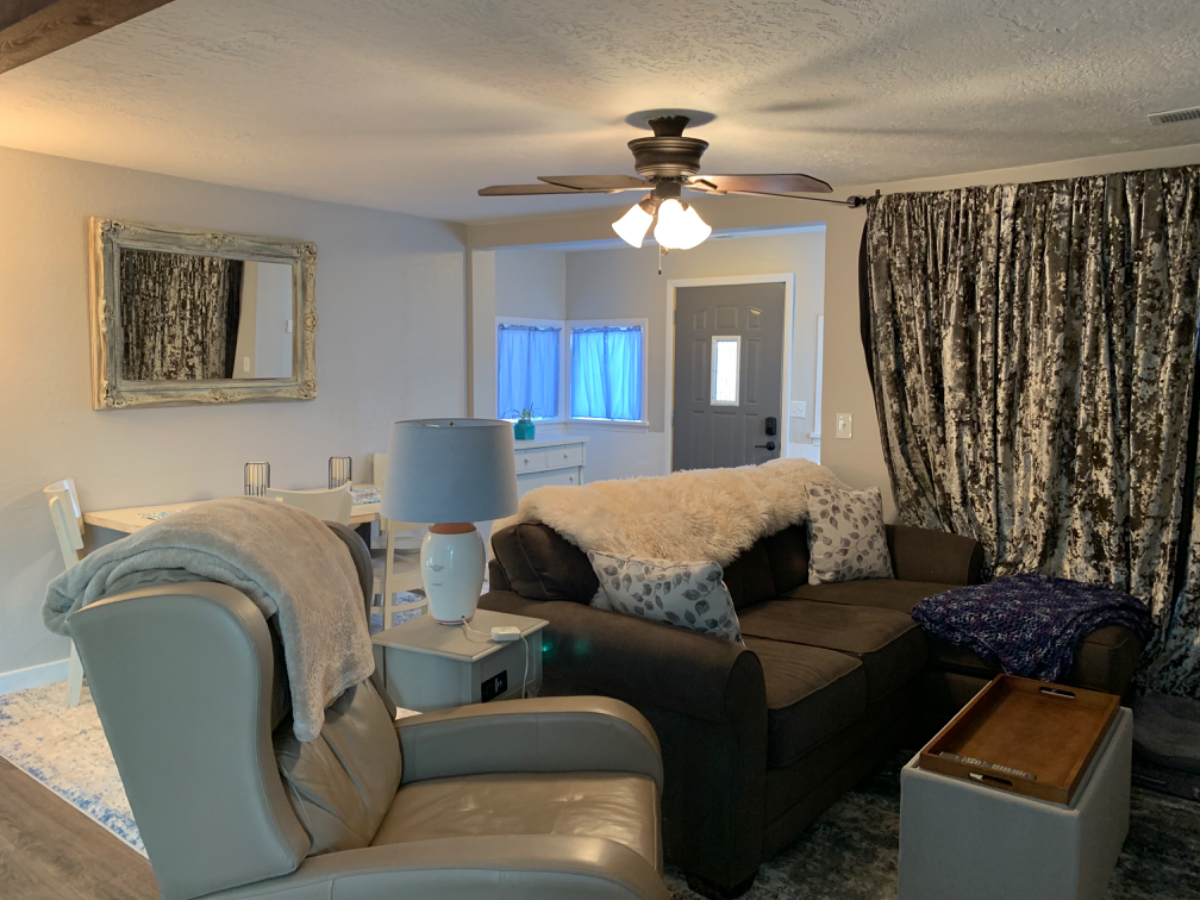 Mini Manor on Market Street - Photo 11