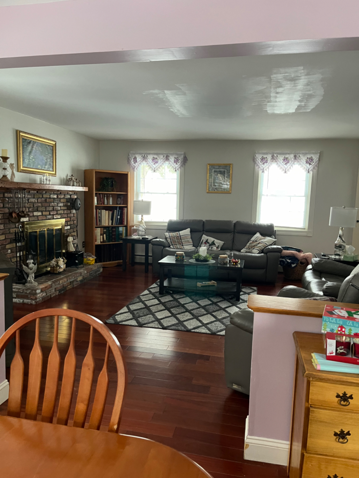 Room for rent with fenced in backyard for your pet - Photo 5