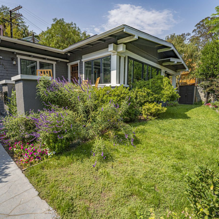 Beautiful Craftsman Home in Hollywood - Photo 1