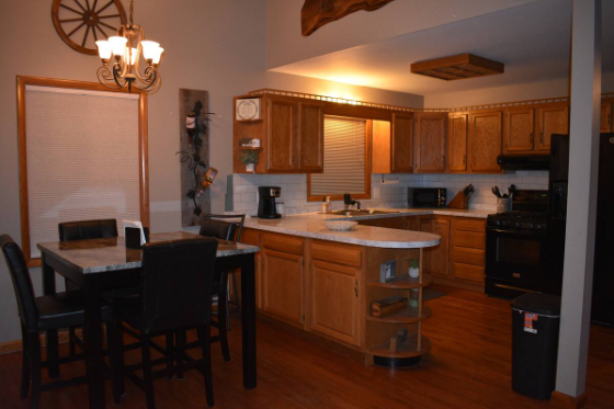 Cozy, Quiet Home-minutes from East Aurora - Photo 4