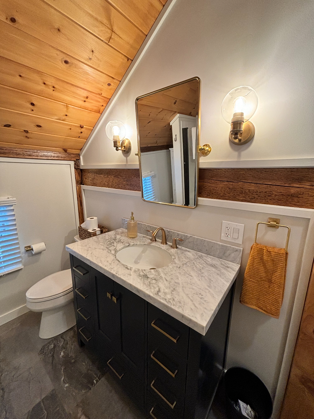 Brand new, Fully-Furnished Barndominium in Albany, NY Area - Photo 12