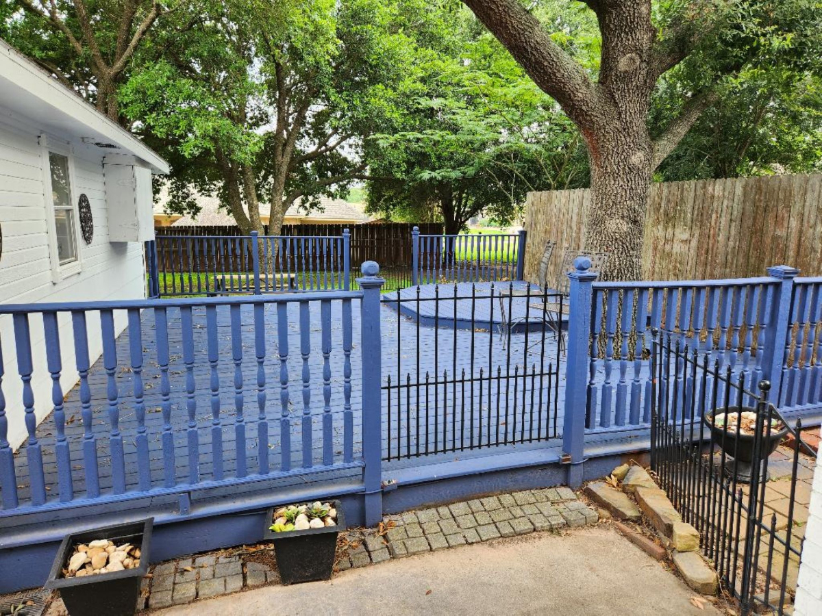 Beautifully Updated Home In Seven Coves - Photo 11