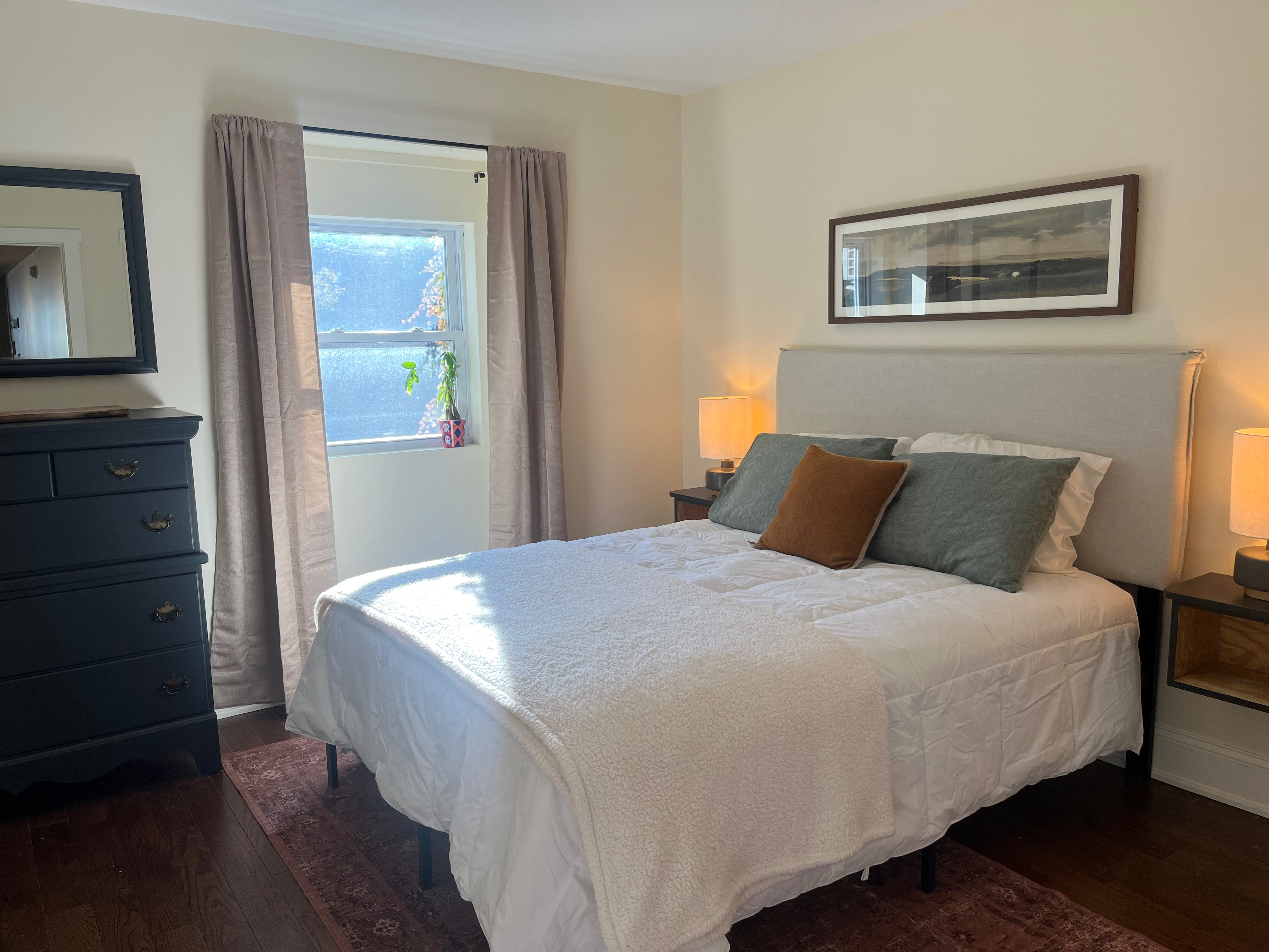 Furnished 3BR/2BA w/ Private Balcony & City Views | Walk to Capitol, Near Albany Med - Photo 10