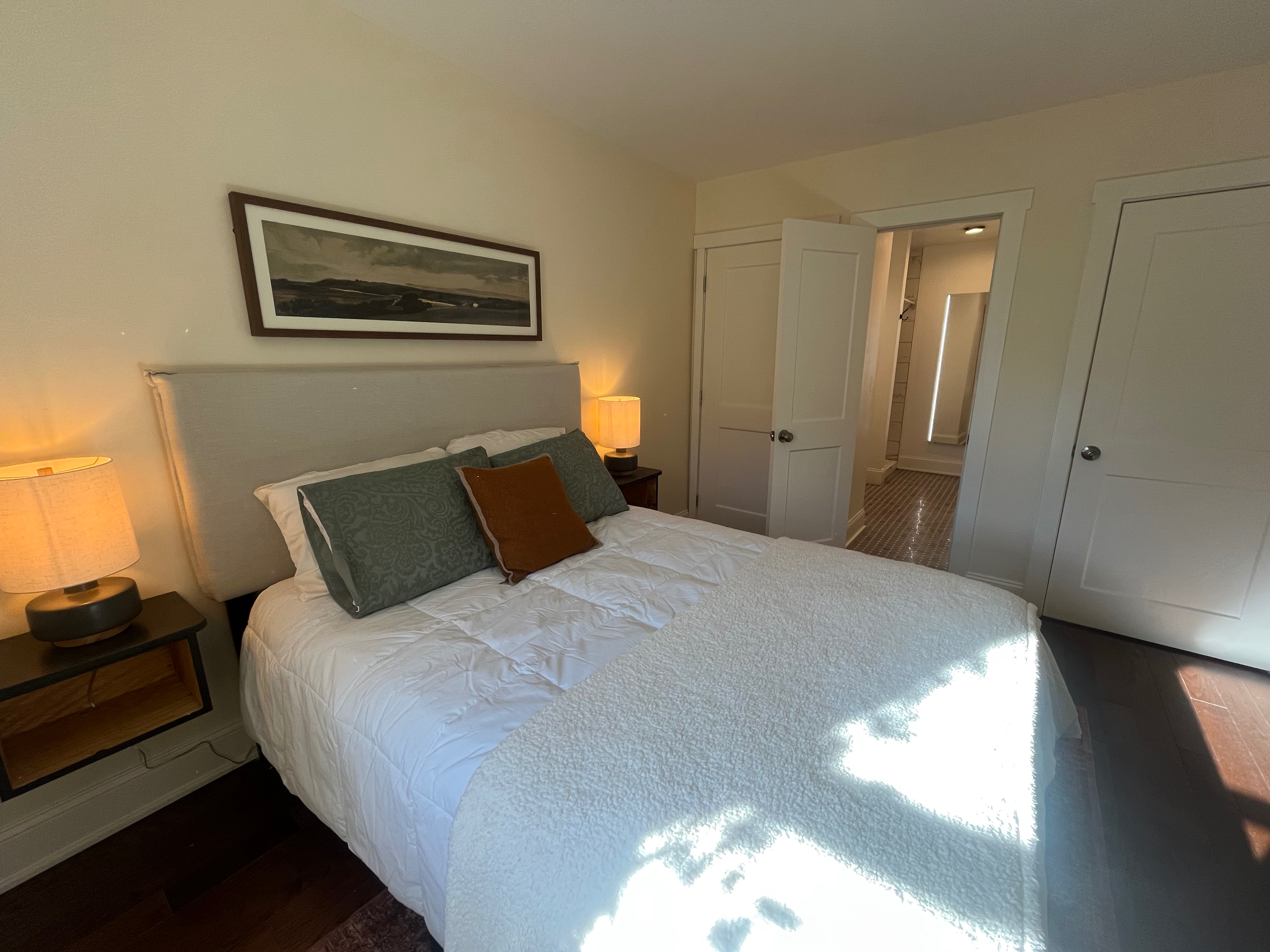 Furnished 3BR/2BA w/ Private Balcony & City Views | Walk to Capitol, Near Albany Med - Photo 11