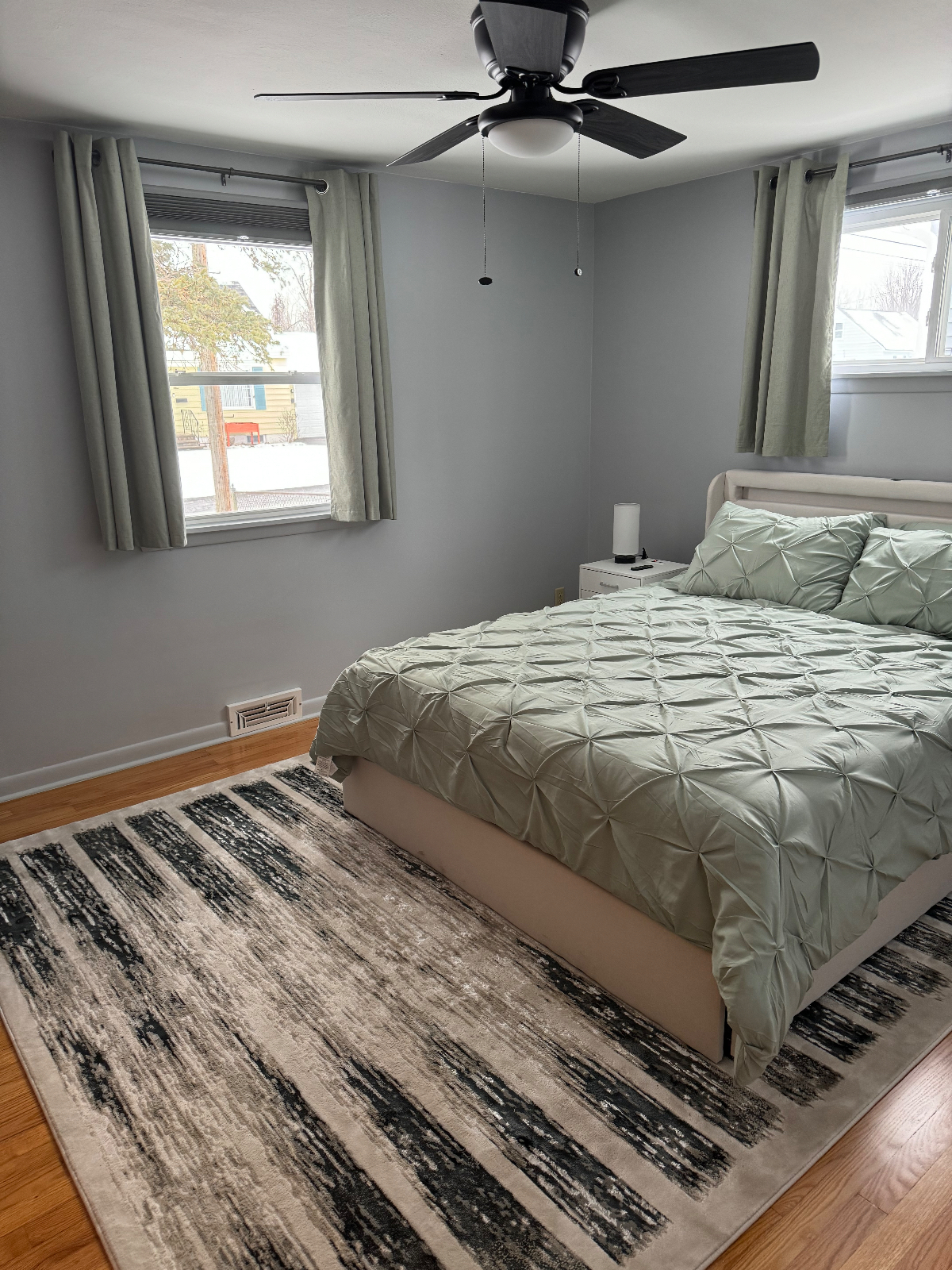 SYRACUSE NY -FULLY  REMODELED 2 BEDROOM RANCH - Photo 6