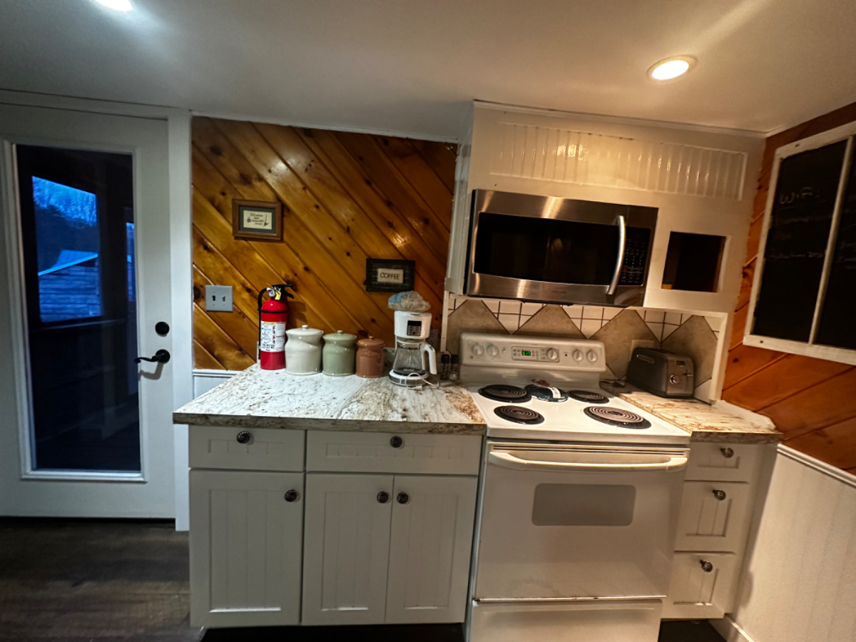 Cozy short term rental - Photo 3
