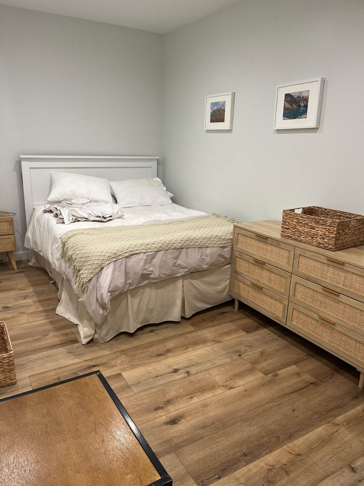 Comfortable ,tastefully furnished studio apartment/one bedroom in upscale neighborhood - Photo 2