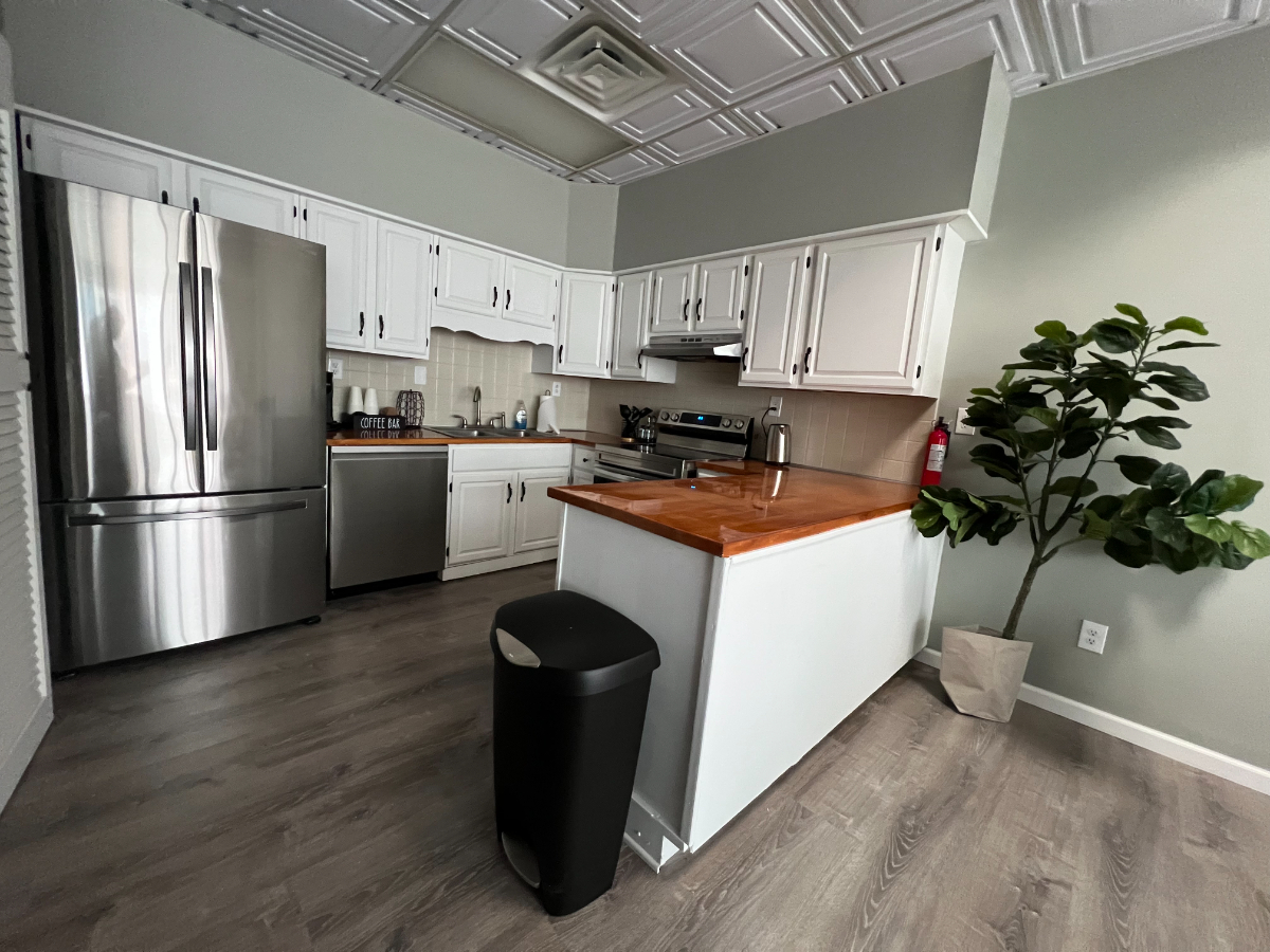 Luxurious & Sunny 2 BR apartment in downtown Buffalo - Photo 3