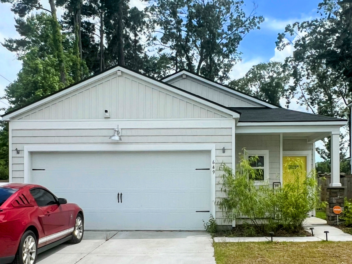 2 Large Bedrooms in New Home - West Ashley -...