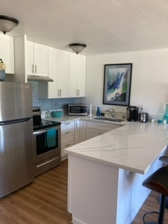 Stylish 2nd Story 1BR Condo with Private Garage and Balcony in San Diego - Photo 4