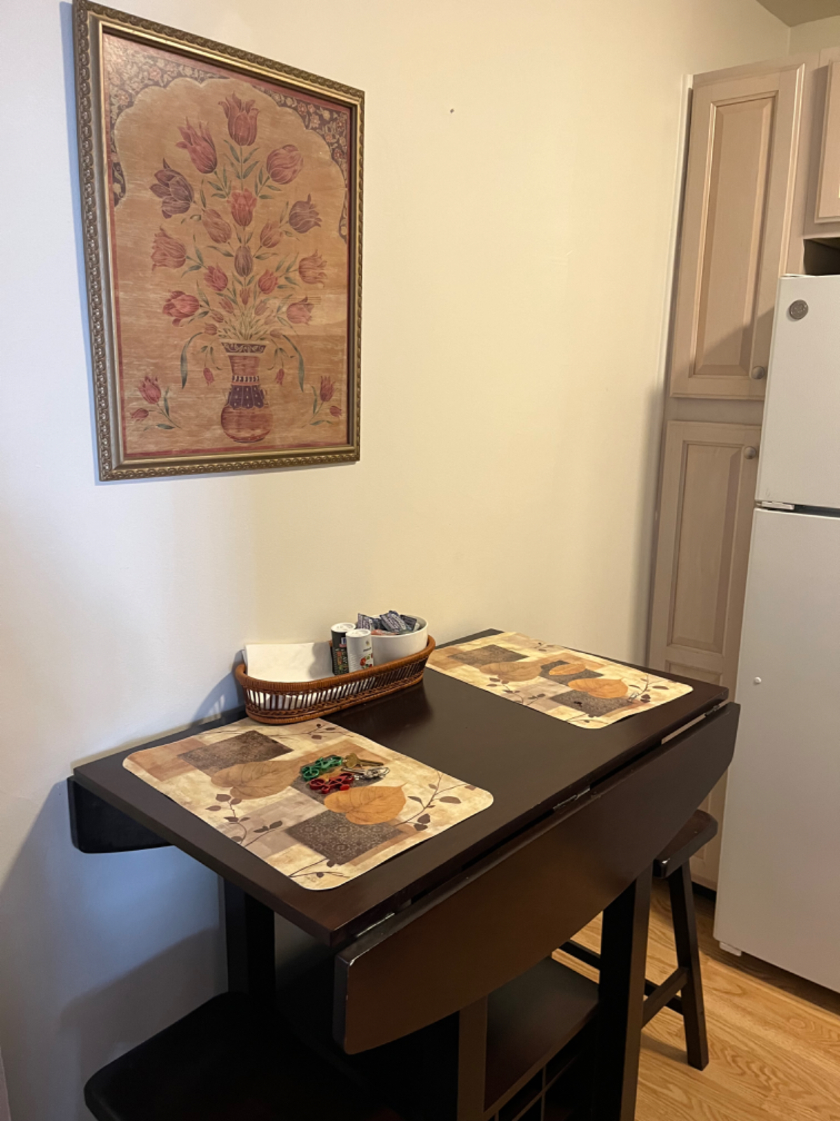 Cozy Apartment in Historic Saratoga - Photo 7
