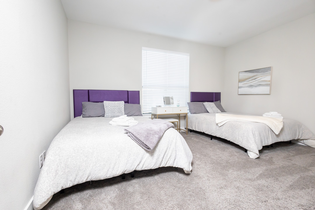 Room for rent in Medical District. City views - Photo 9