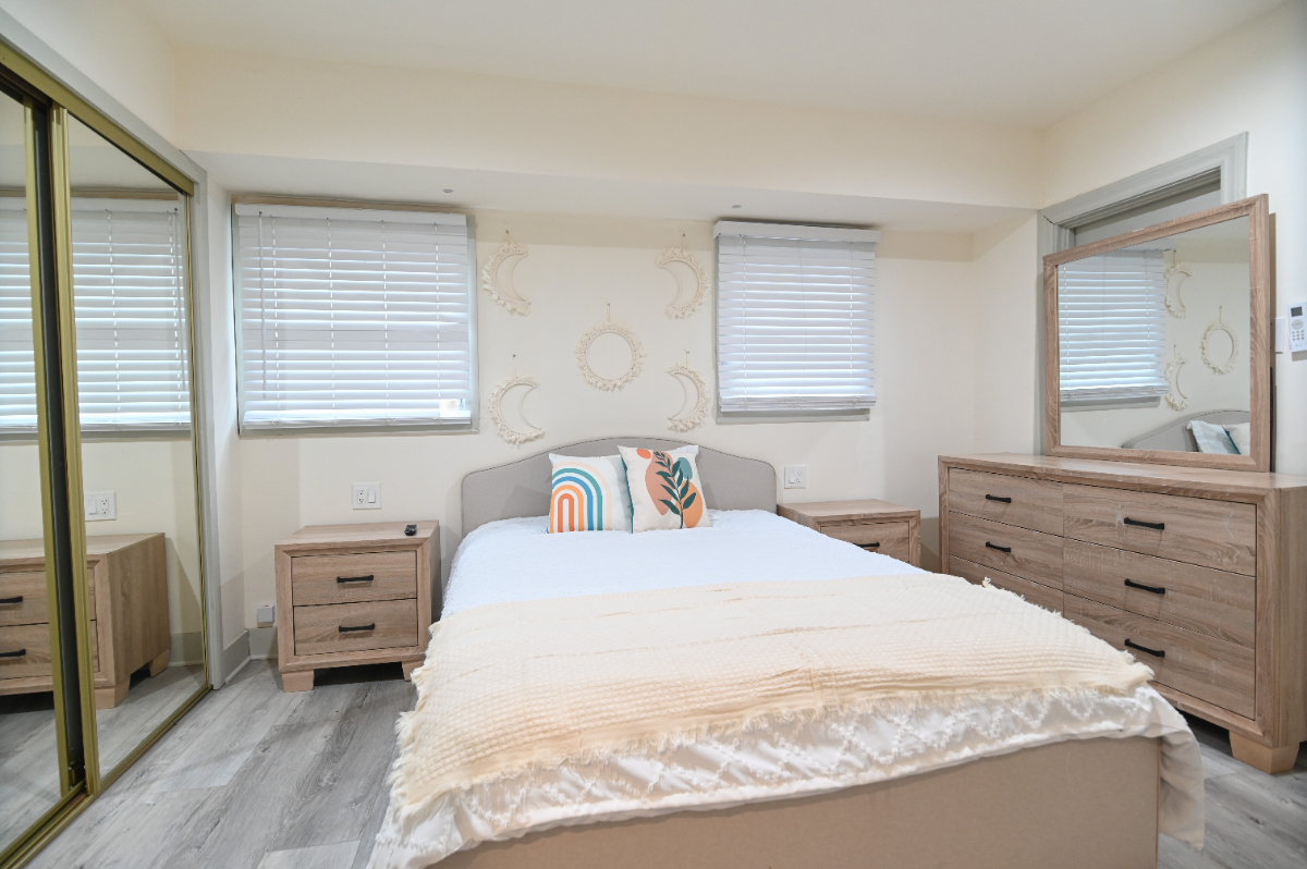 2 Bedroom Apartment w/ AC, Parking, Washer/Dryer, Yard - Photo 5