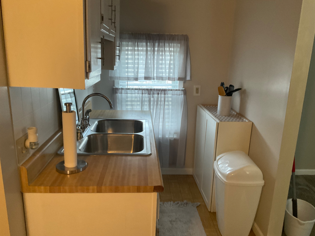 One Bed Apartment near Hospitals in Buffalo New York - Photo 5