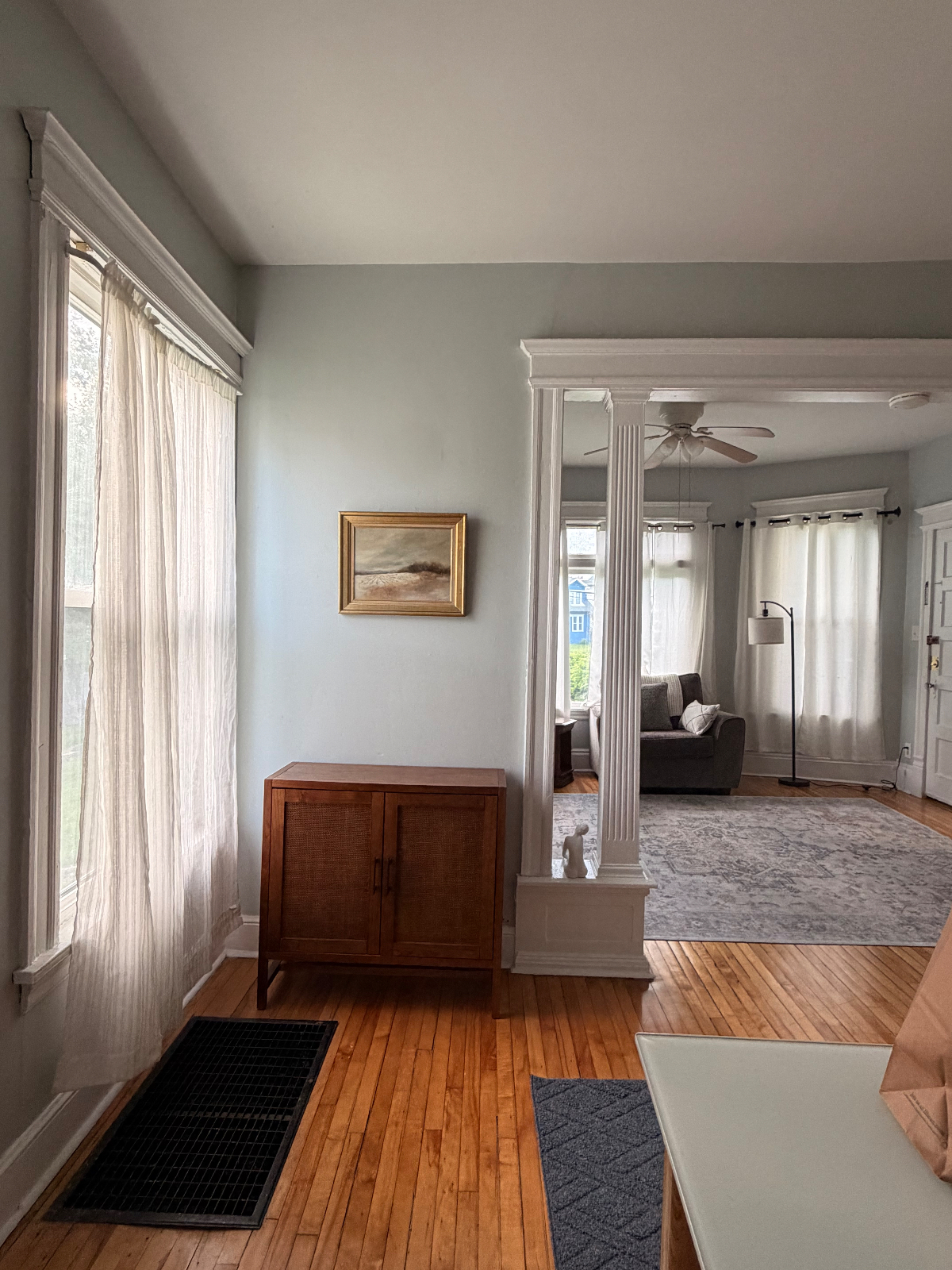 local healthcare professional, with a flat in my 4 family home,  would love to help you get settled, - Photo 6