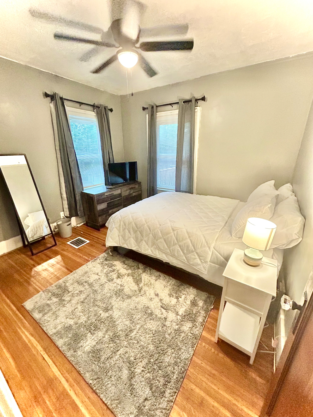 Charming Maplewood Suite - Photo 3