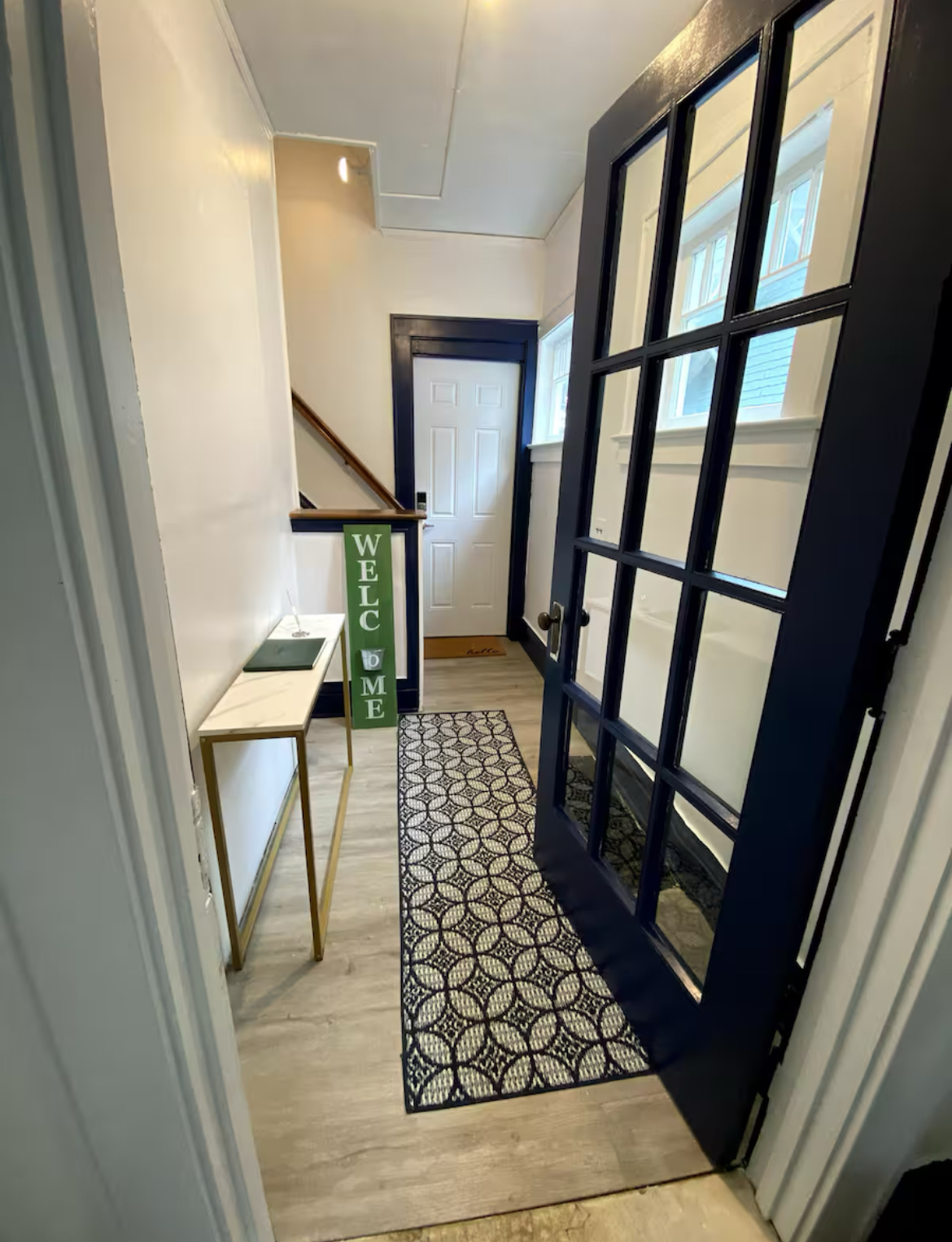 Charming Maplewood Suite - Photo 11