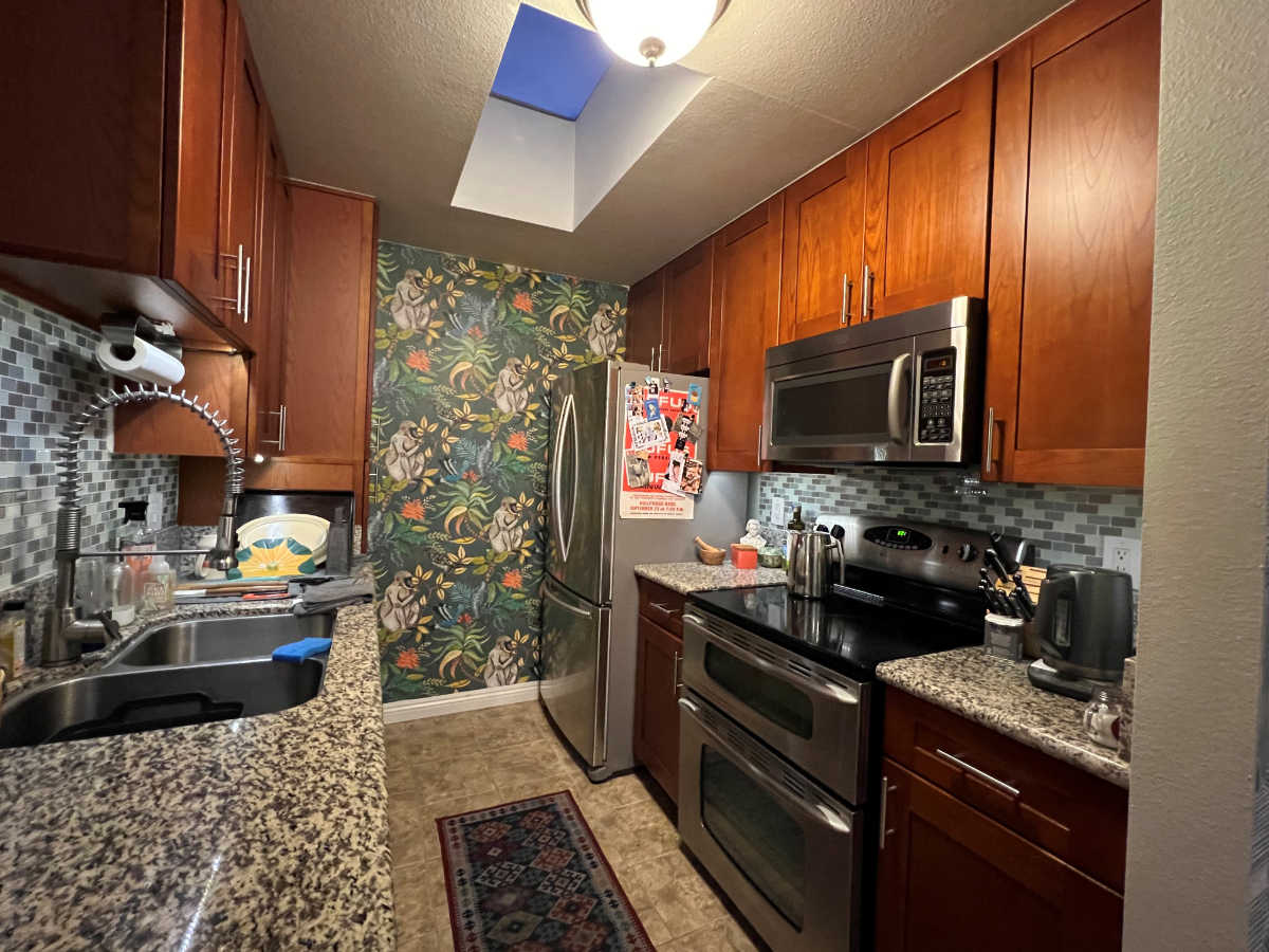 PRIVATE BED/BATH in E Los Angeles Condo. Quiet Condo Campus in the Hills - Photo 3
