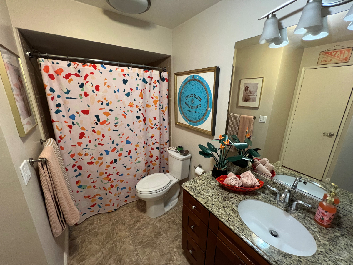 PRIVATE BED/BATH in E Los Angeles Condo. Quiet Condo Campus in the Hills - Photo 4