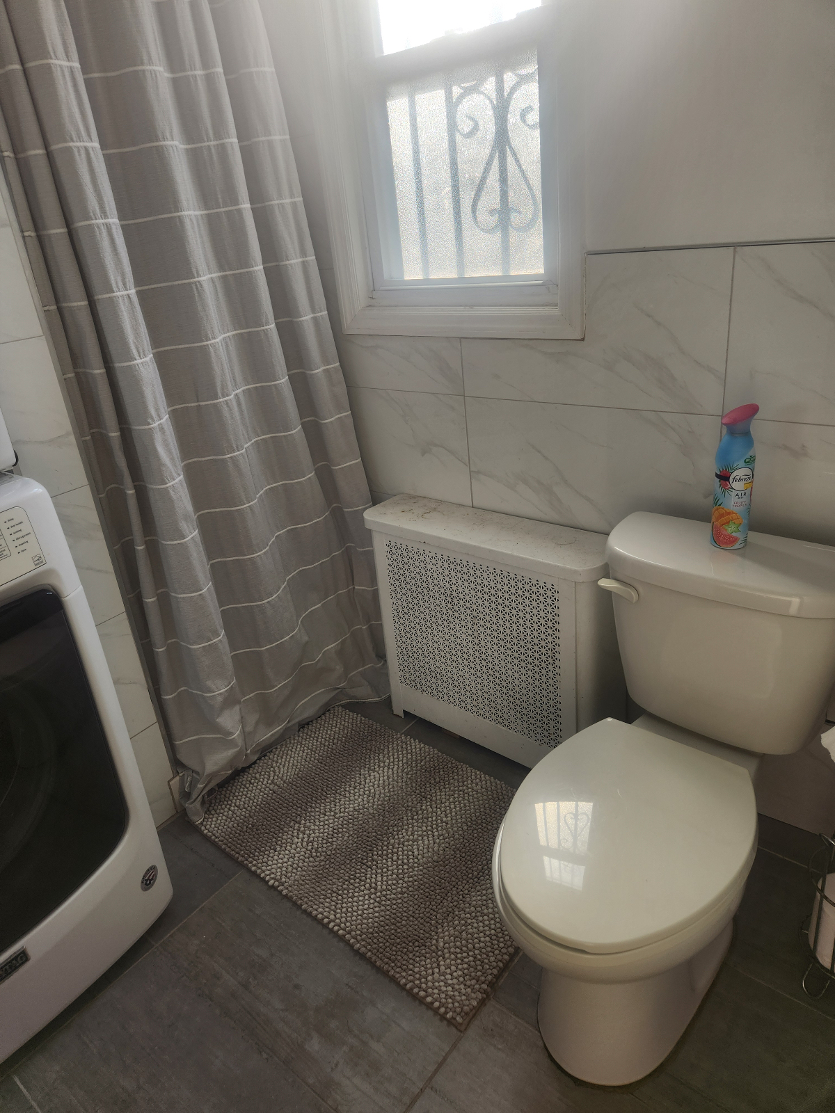 Cozy Room in Private Home-Close to JFK, St. John's Episcopal Hospital, subway, MTA and LIRR - Photo 4