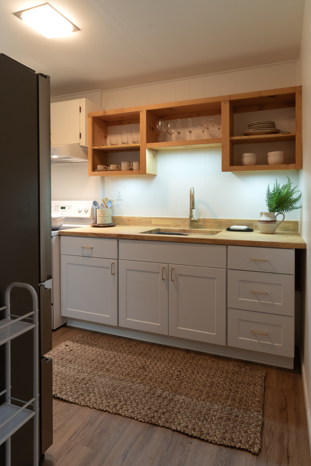 Quiet basement apartment