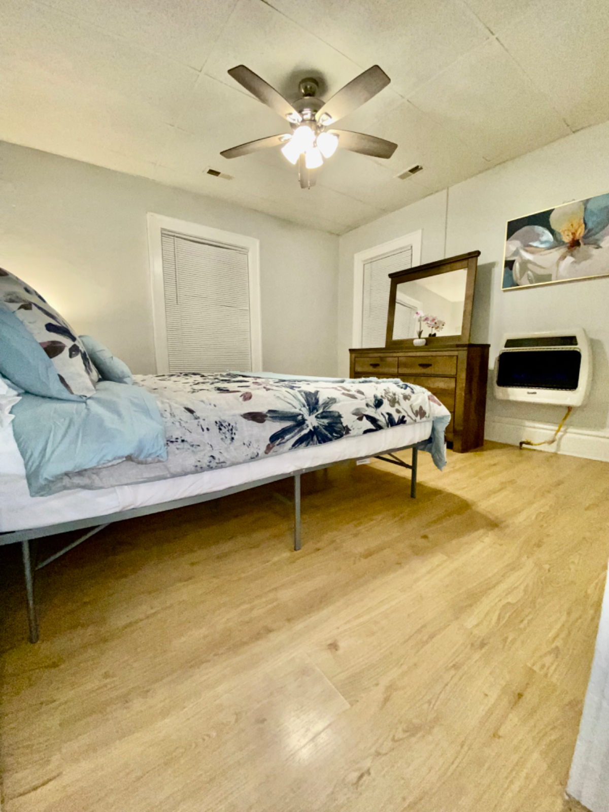 Roomy Rooms - Photo 5