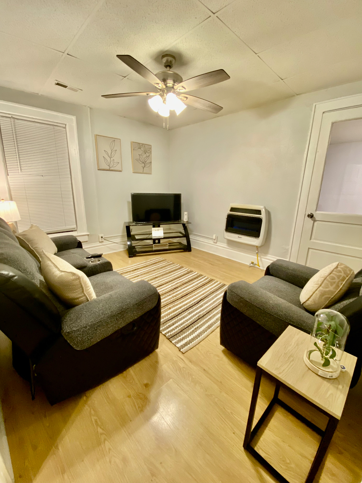 Roomy Rooms - Photo 6