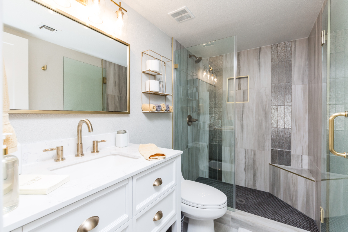 Beautifully Renovated 2BR/2BA Mid-Century Modern Condo in Perfect Location - Photo 12