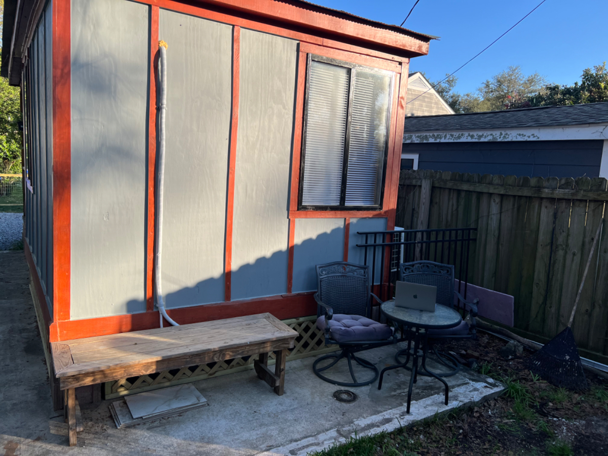 Wooden Tiny House for Rent in Park Circle with Cottage Vibes - Photo 11