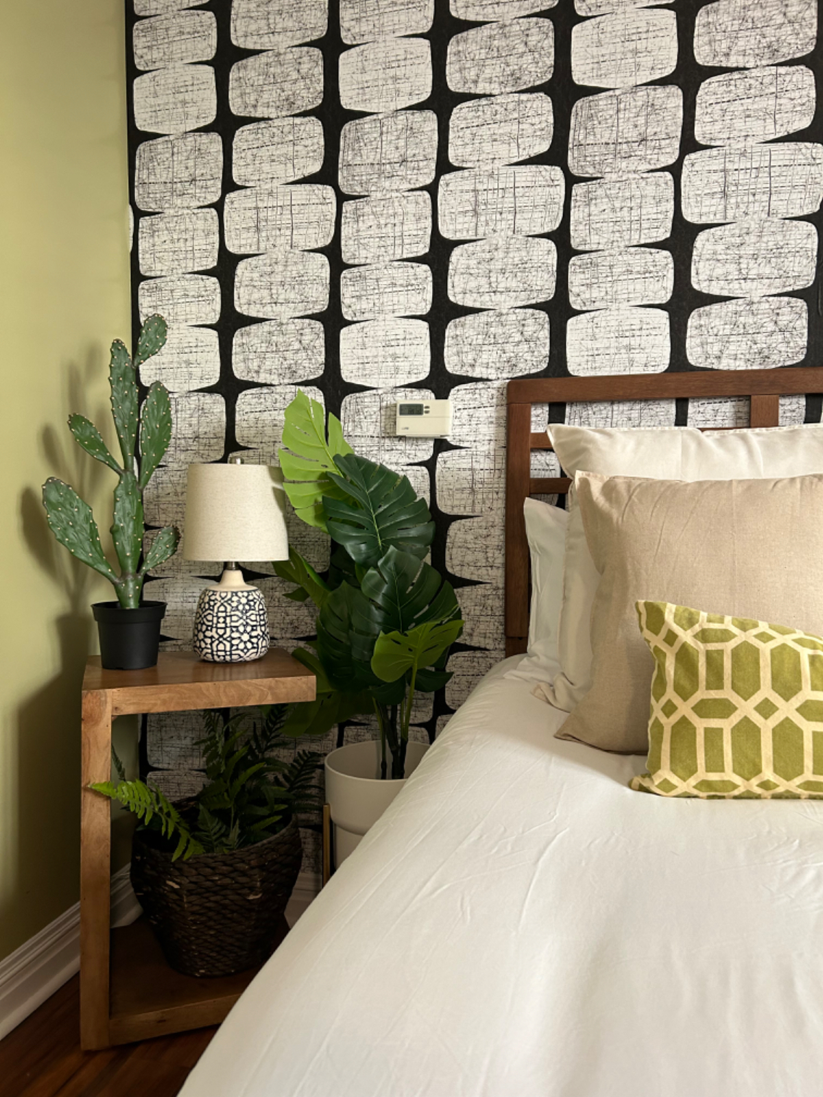 1 MILE to 5 Hospitals & Schools- Cozy NYC Studio in East Harlem - Photo 2