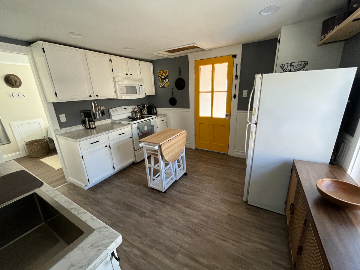 Sunny, Old North End 1 Bedroom Apartment - Photo 10
