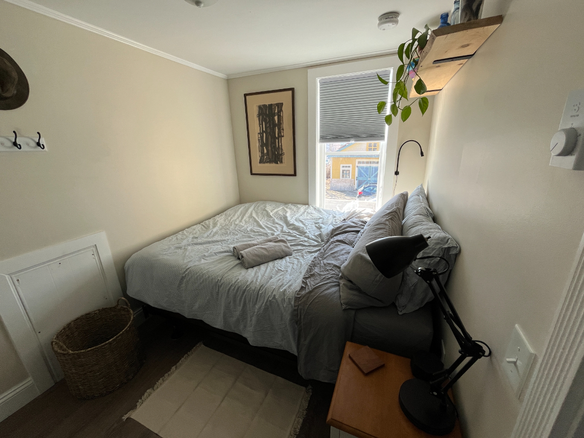Sunny, Old North End 1 Bedroom Apartment - Photo 12