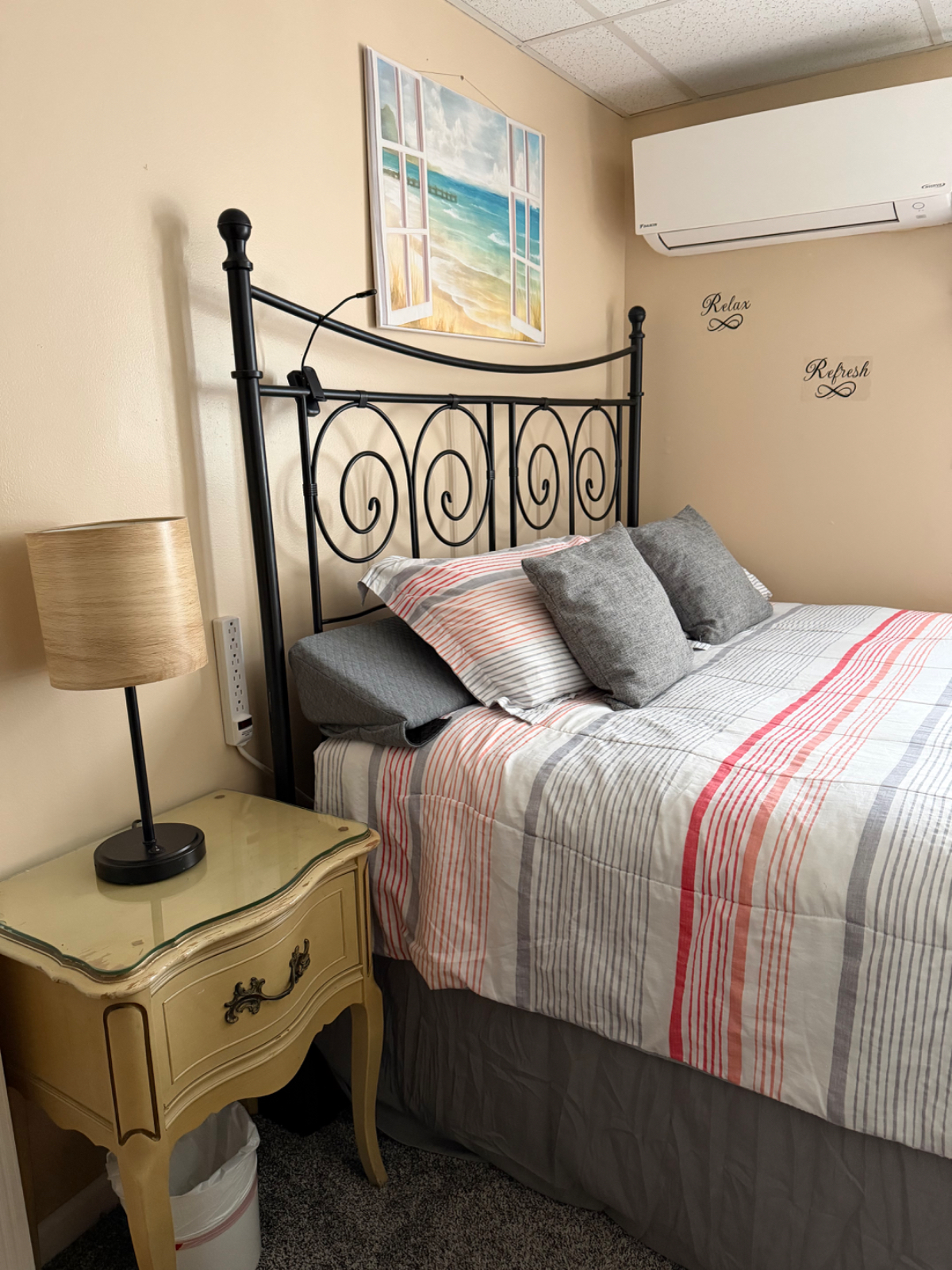 Bay Shore Cozy New Studio near Mayor Hospitals - Photo 5