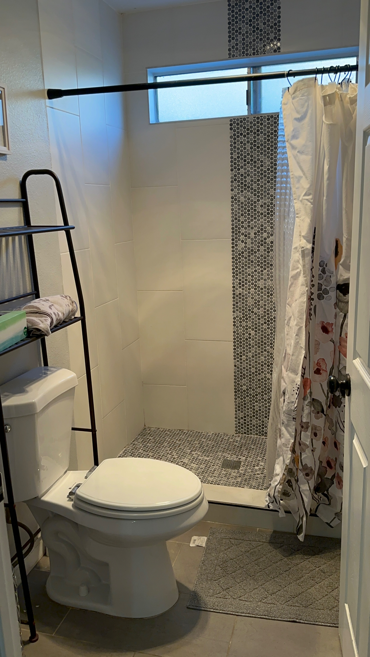 COZY QUIET PRIVATE ONE BEDROOM WITH PRIVATE ENTRY - Photo 6