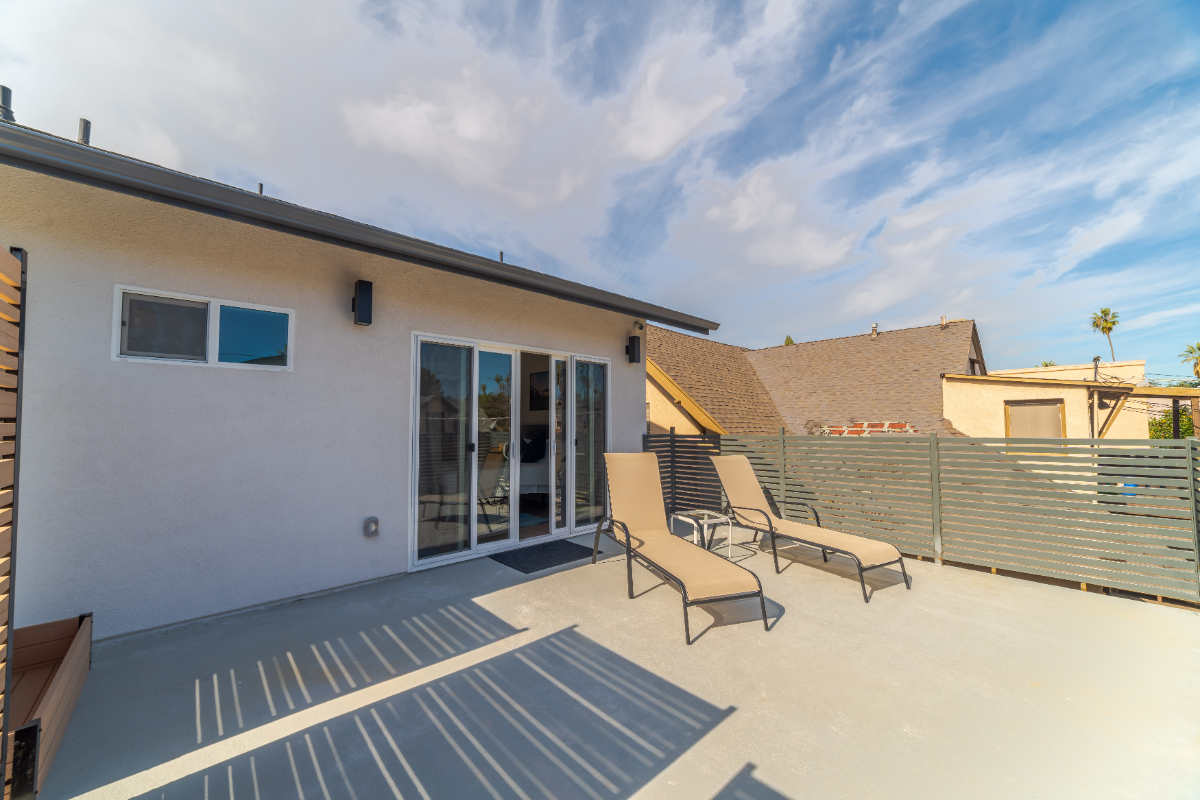 Studio 3 Patio - Photo 5
