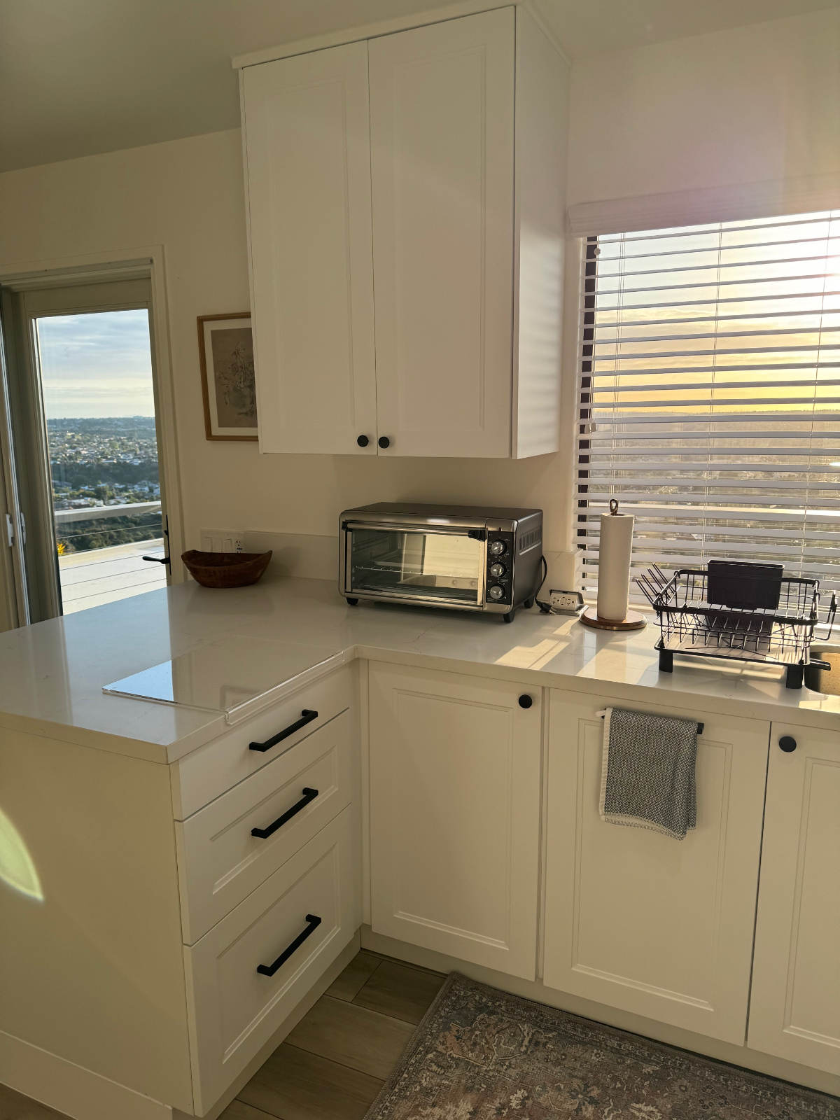 Stylish new apartment with spectacular views of San Diego - Photo 5