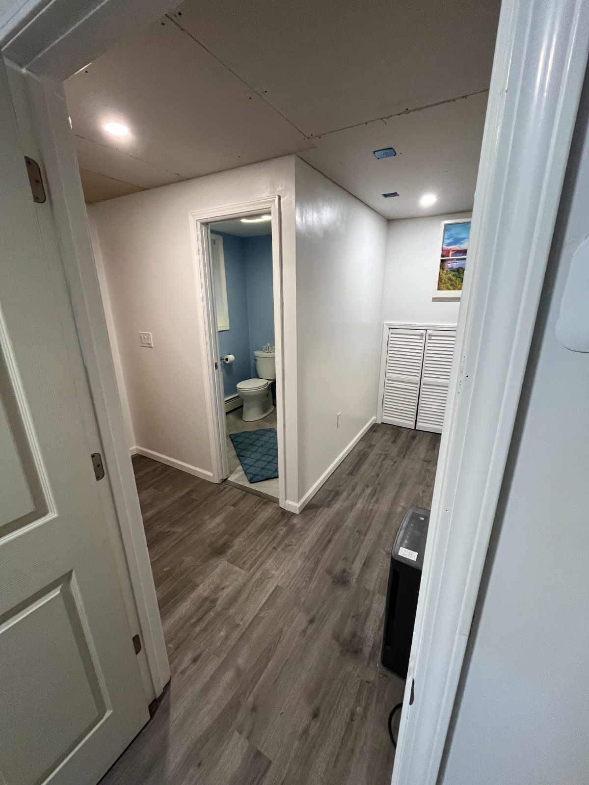 Studio suite (w/ private bathroom) in quiet, suburb neighborhood - Photo 6