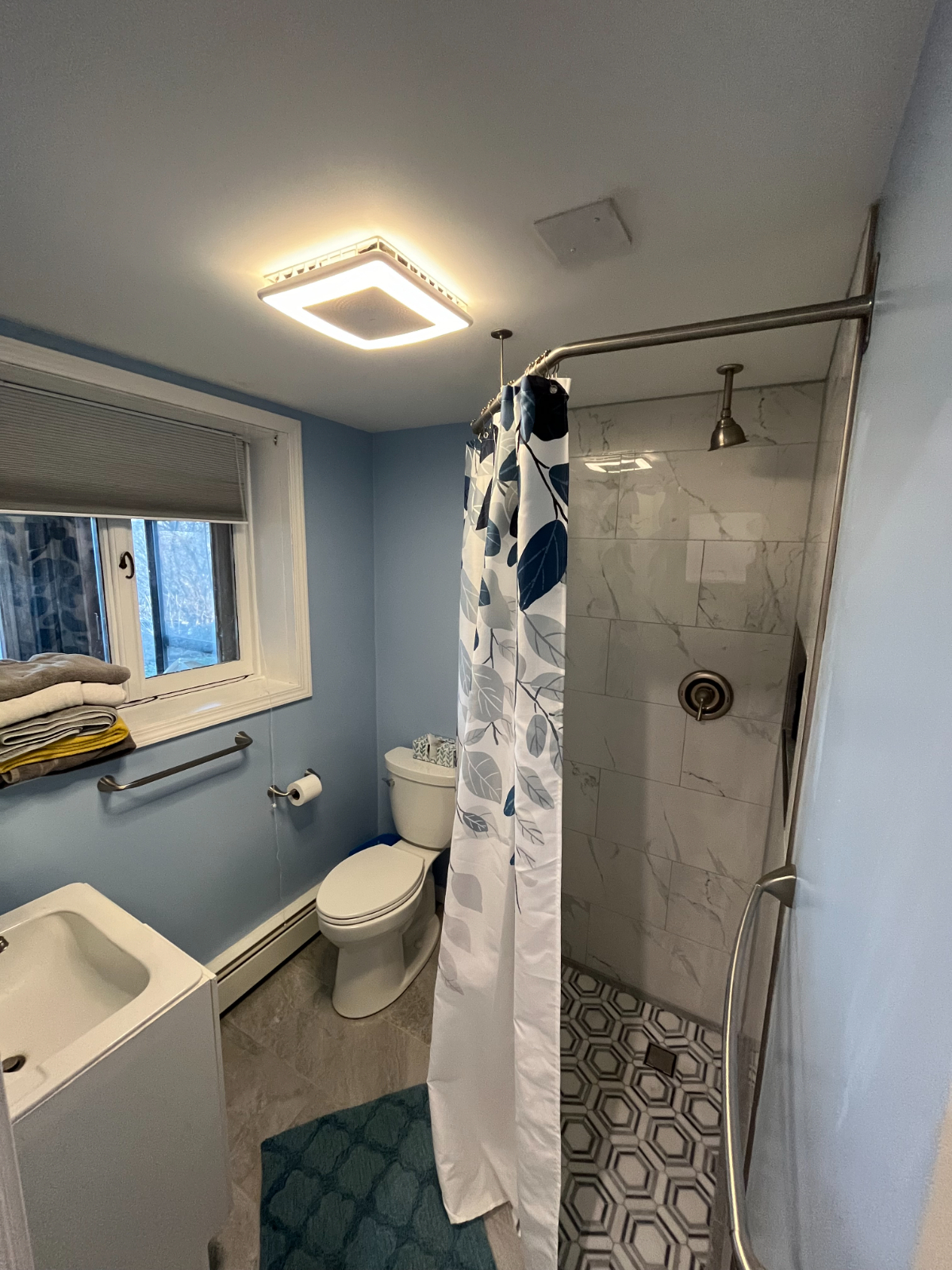Studio suite (w/ private bathroom) in quiet, suburb neighborhood - Photo 7