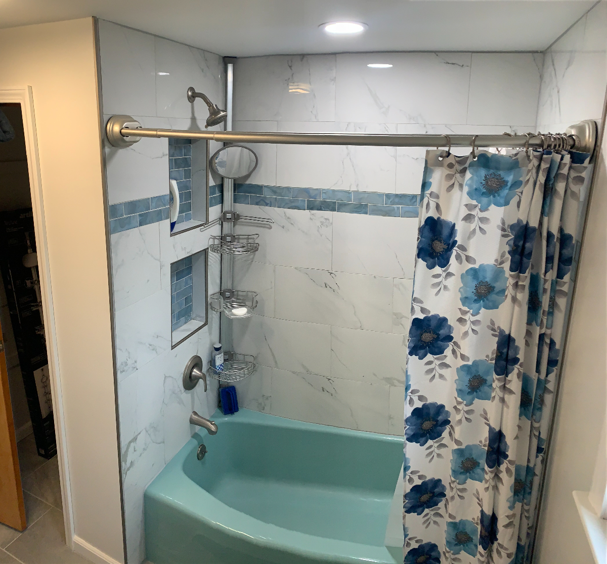Studio suite (w/ private bathroom) in quiet, suburb neighborhood - Photo 3