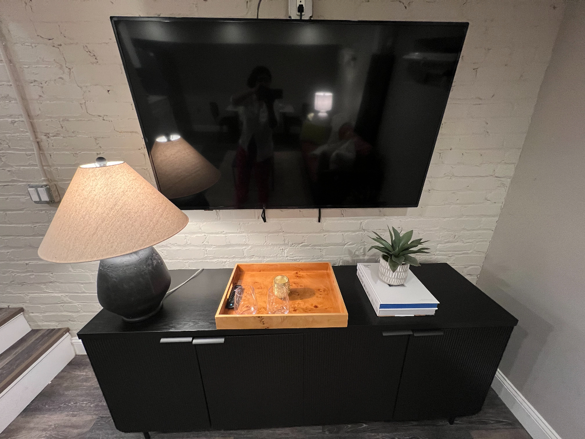 Garden Basement Apartment Near The Park at Walter Reed for Rent - Photo 3